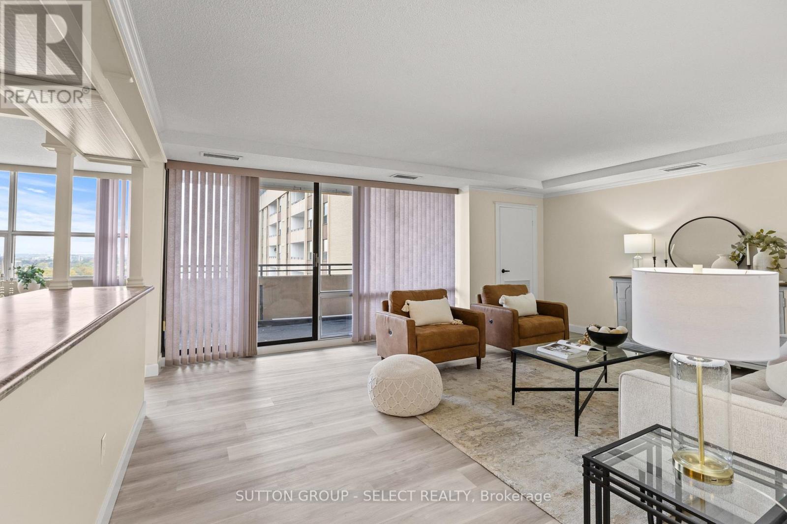 1702 - 380 King Street, London East, Ontario  N6B 3L6 - Photo 11 - X12660996