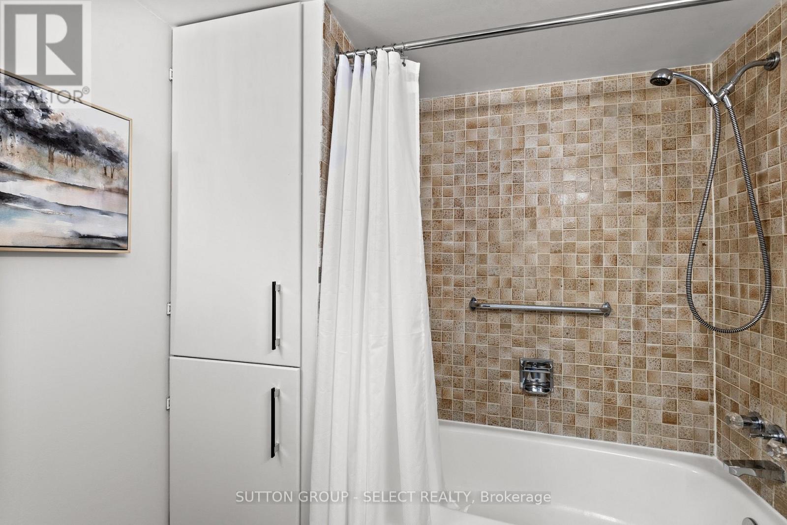 1702 - 380 King Street, London East, Ontario  N6B 3L6 - Photo 35 - X12660996