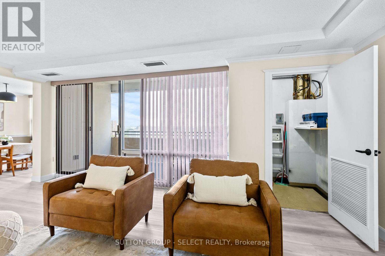 1702 - 380 King Street, London East, Ontario  N6B 3L6 - Photo 9 - X12660996