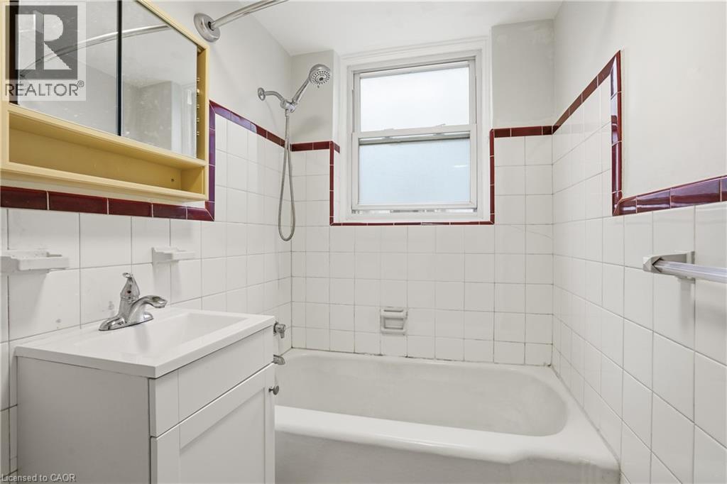 4 Robinson Street Unit# 9, Hamilton, Ontario  L8P 1Y5 - Photo 9 - 40795517