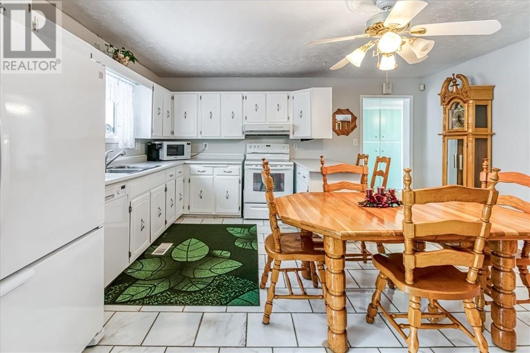 177 Brookside Road, Chelmsford, Ontario  P0M 1L0 - Photo 6 - 2125976