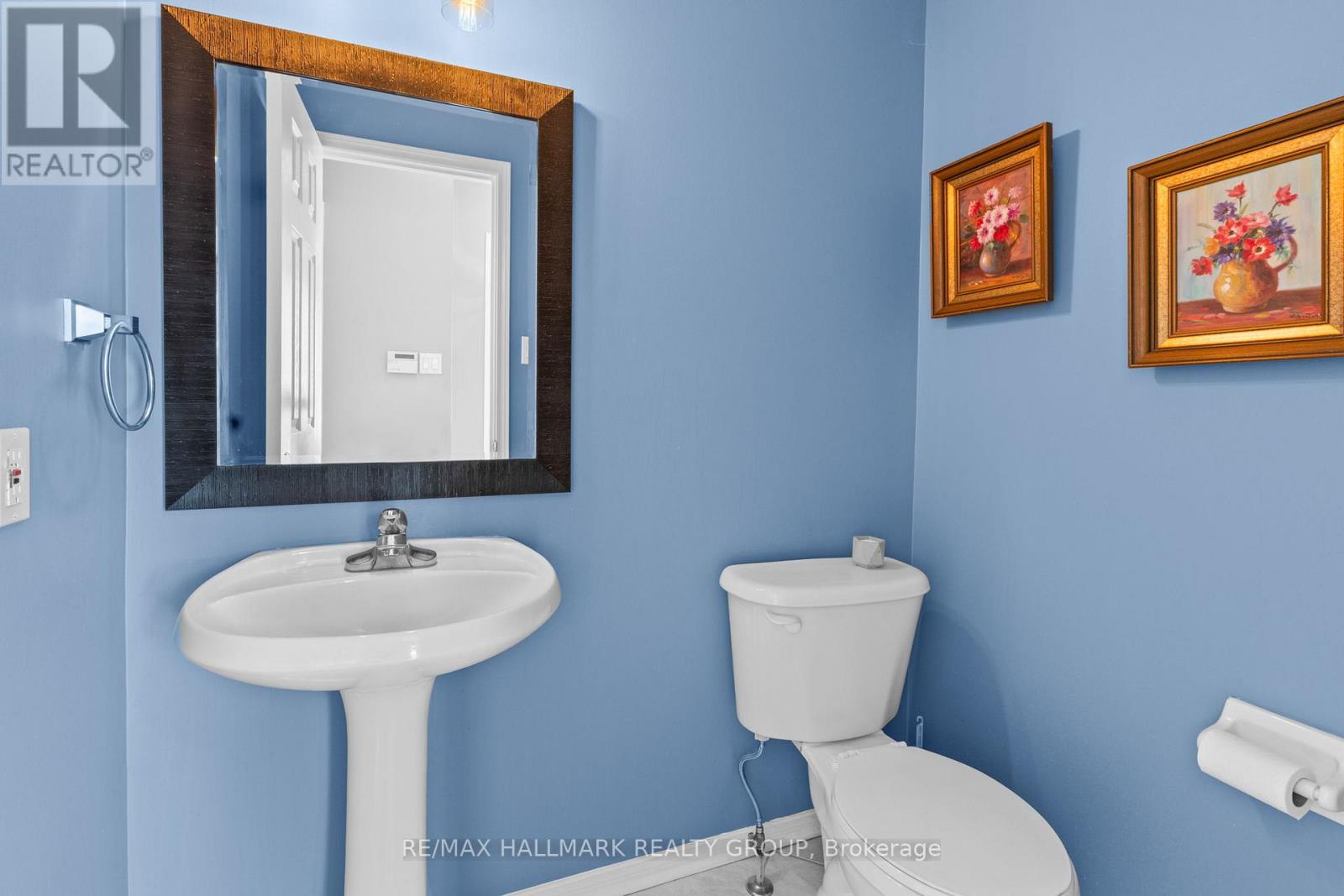 5 Rossan Street, Ottawa, Ontario  K2G 6R6 - Photo 5 - X12660972