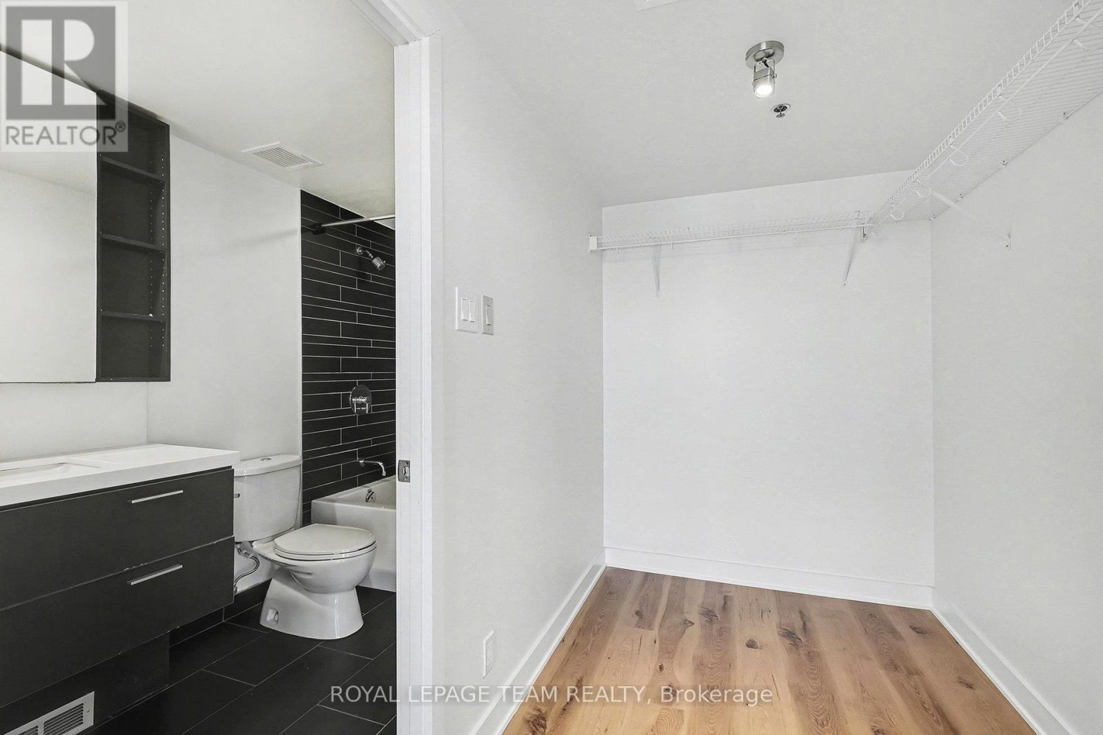 908 - 360 Mcleod Street, Ottawa, Ontario  K2P 1A9 - Photo 14 - X12661122