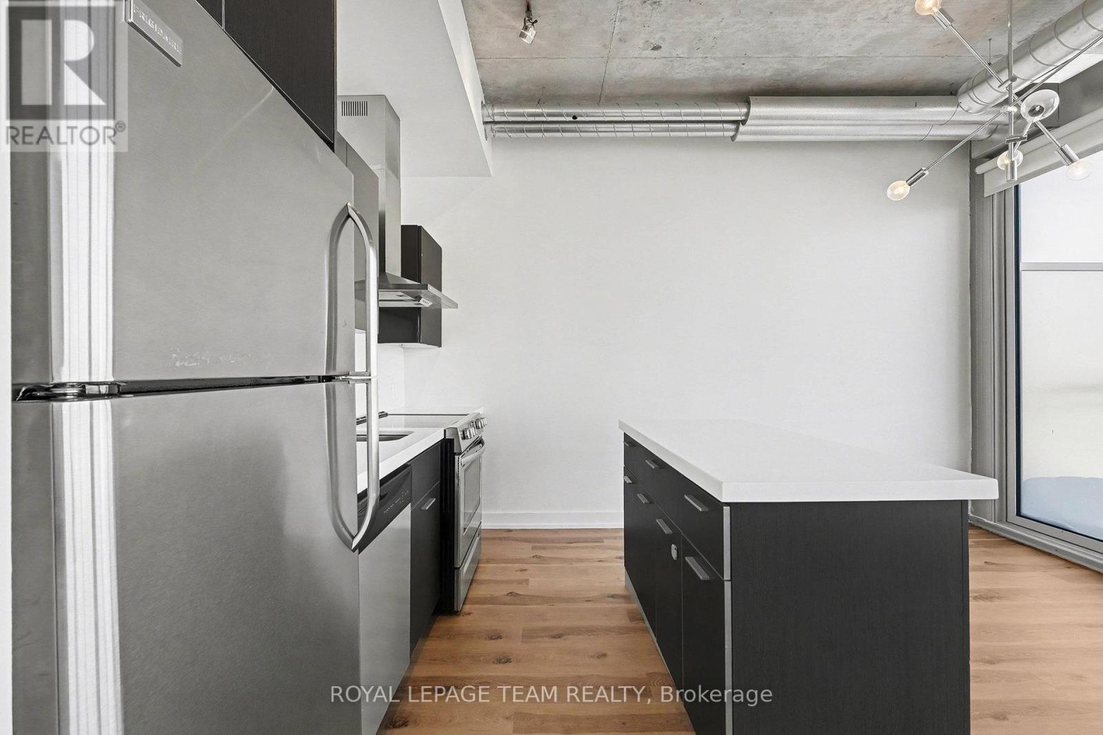 908 - 360 Mcleod Street, Ottawa, Ontario  K2P 1A9 - Photo 8 - X12661122