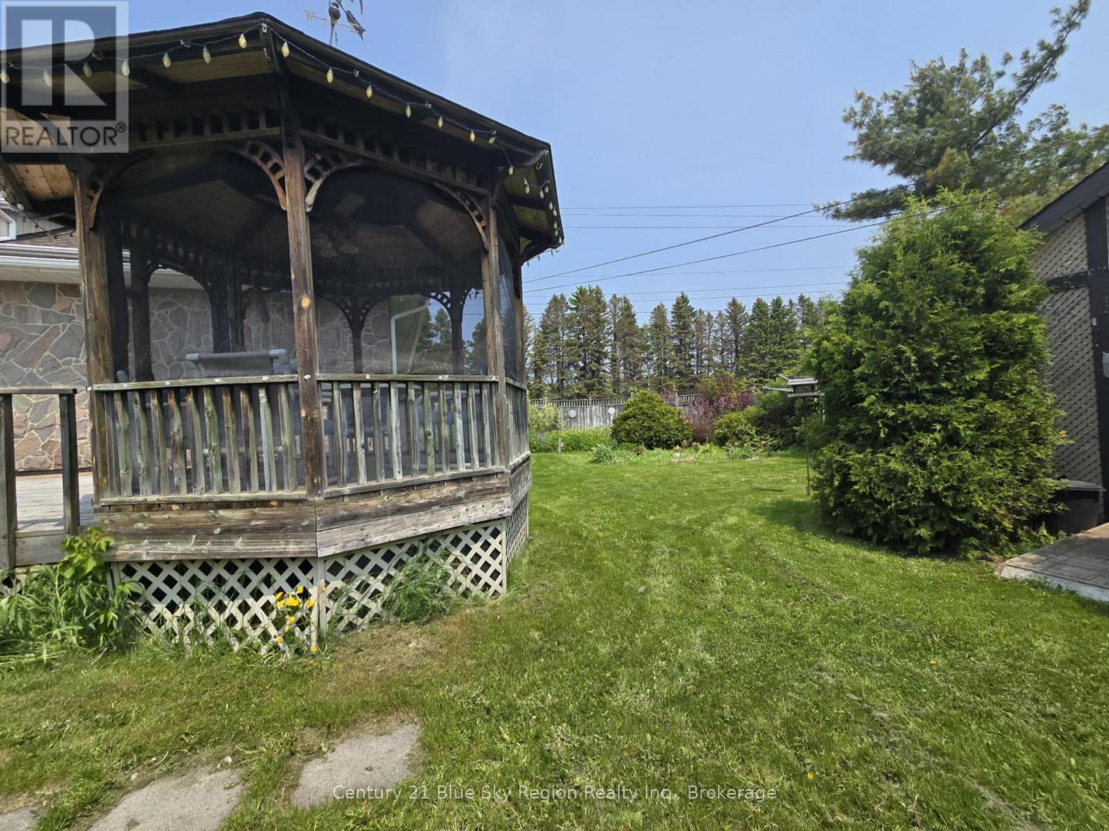 22 Dubeau Street, West Nipissing, Ontario  P0H 2M0 - Photo 41 - X12550348