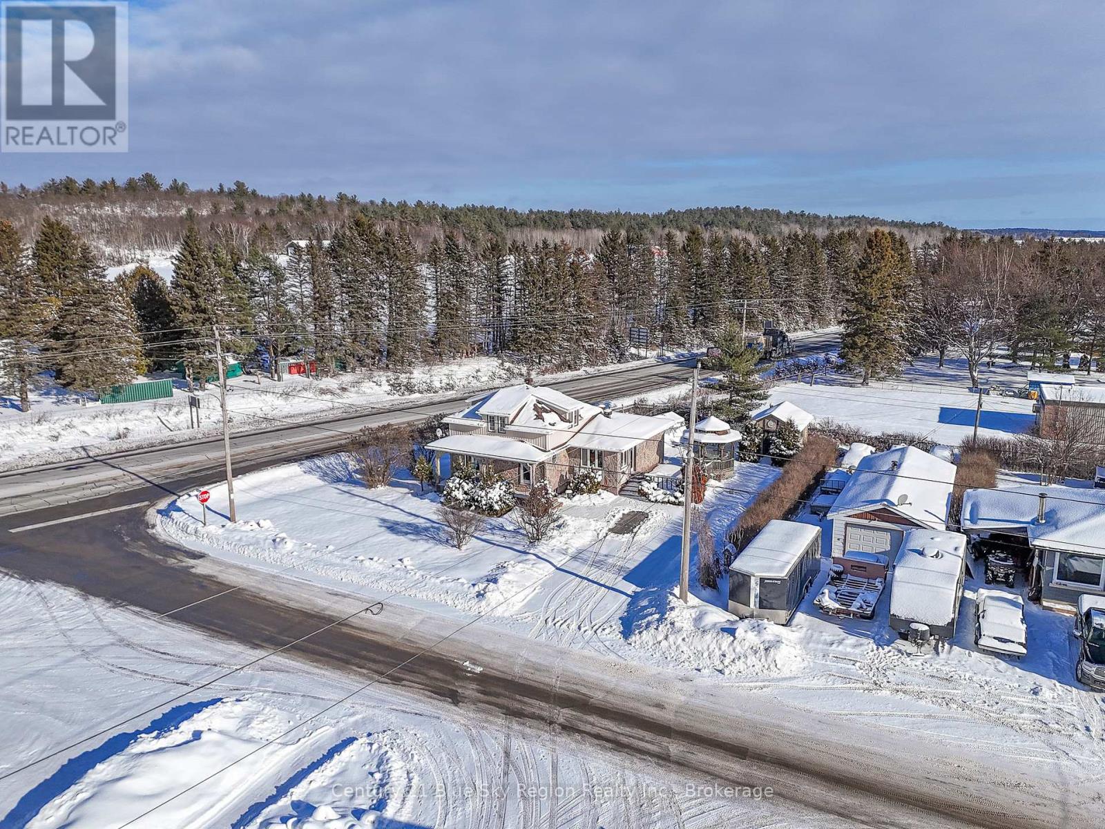 22 Dubeau Street, West Nipissing, Ontario  P0H 2M0 - Photo 35 - X12550348