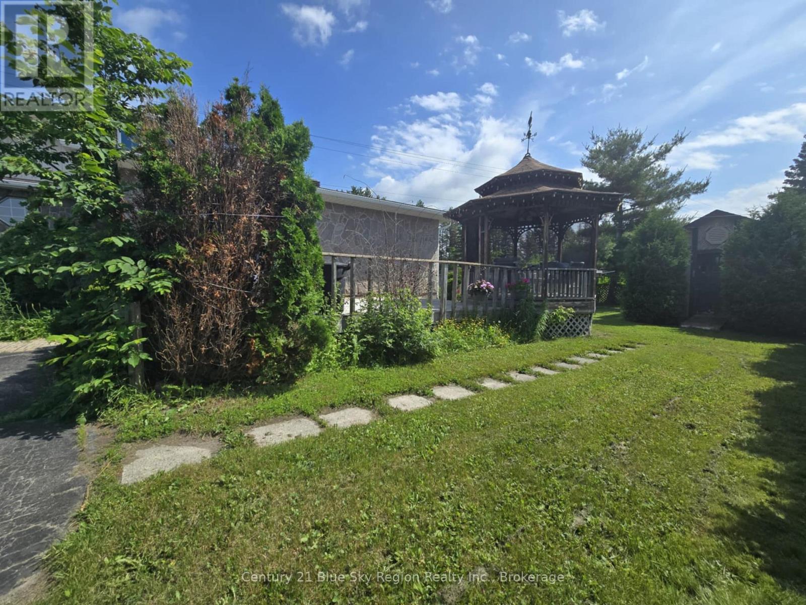 22 Dubeau Street, West Nipissing, Ontario  P0H 2M0 - Photo 42 - X12550348