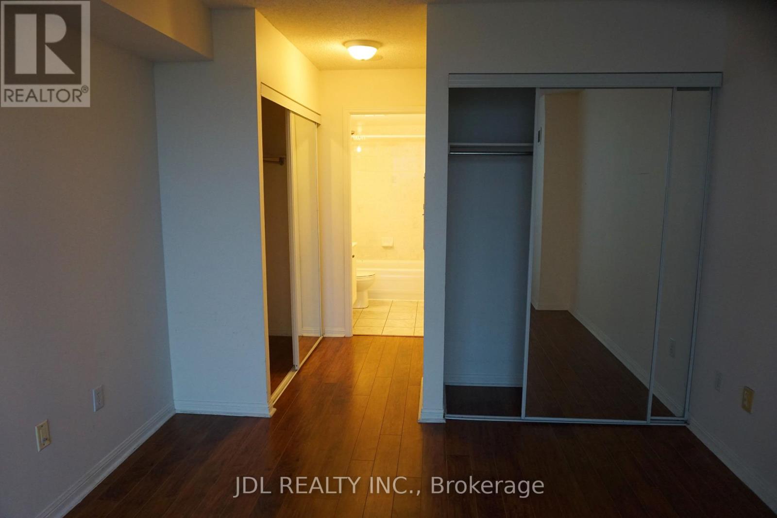 907 - 23 Lorraine Drive, Toronto (Willowdale West), Ontario  M2N 6Z6 - Photo 5 - C12660864