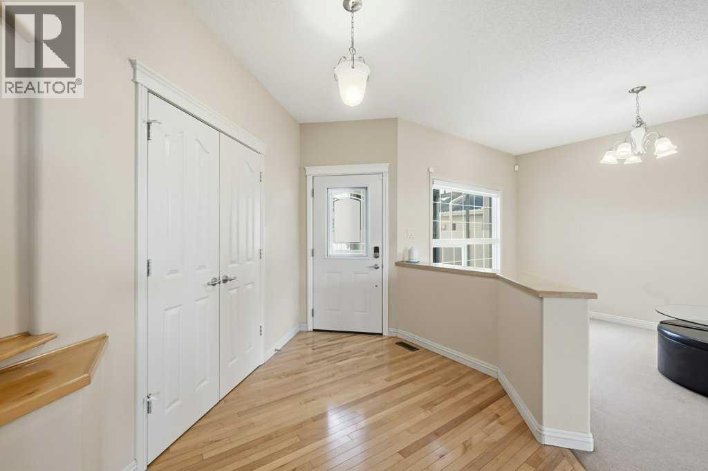 101 Panamount Manor Nw, Calgary, Alberta  T3K 6H7 - Photo 4 - A2276835