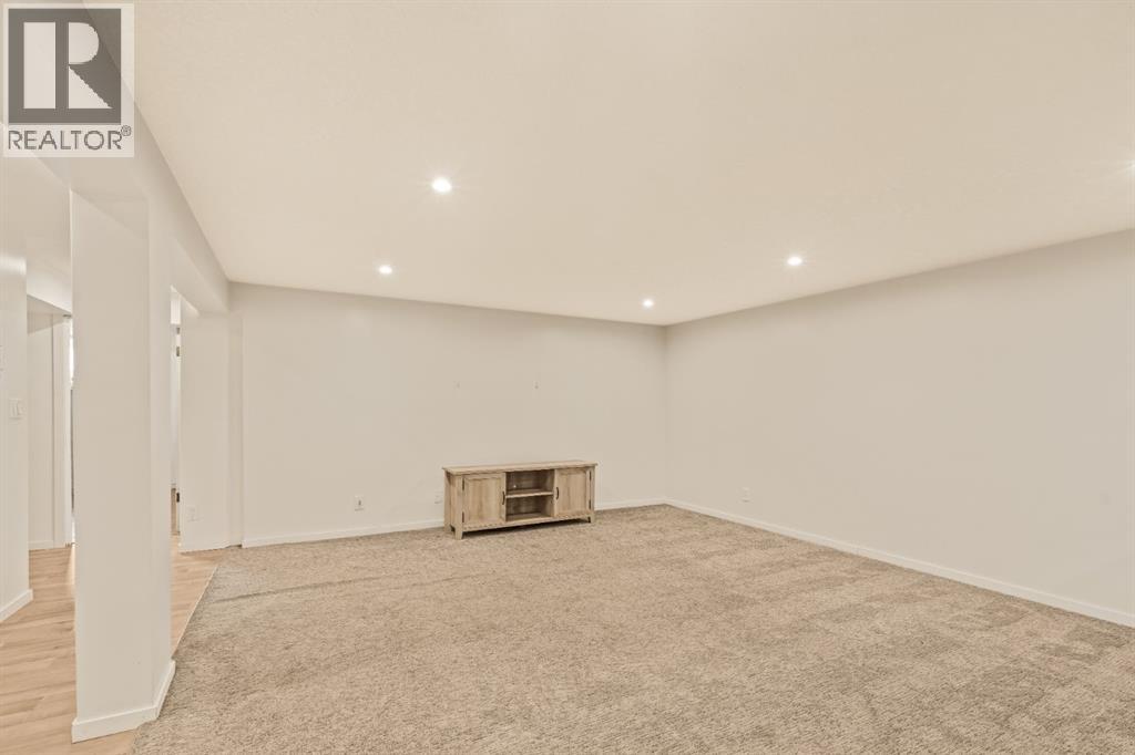 20 Calandar Road Nw, Calgary, Alberta  T2L 0P6 - Photo 26 - A2276854