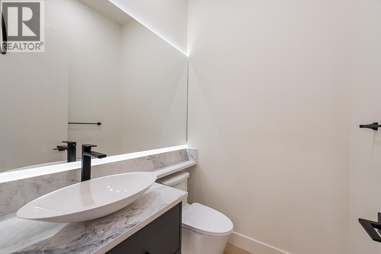 2 6554 Charles Street, Burnaby, British Columbia  V5B 2H1 - Photo 12 - R3075657