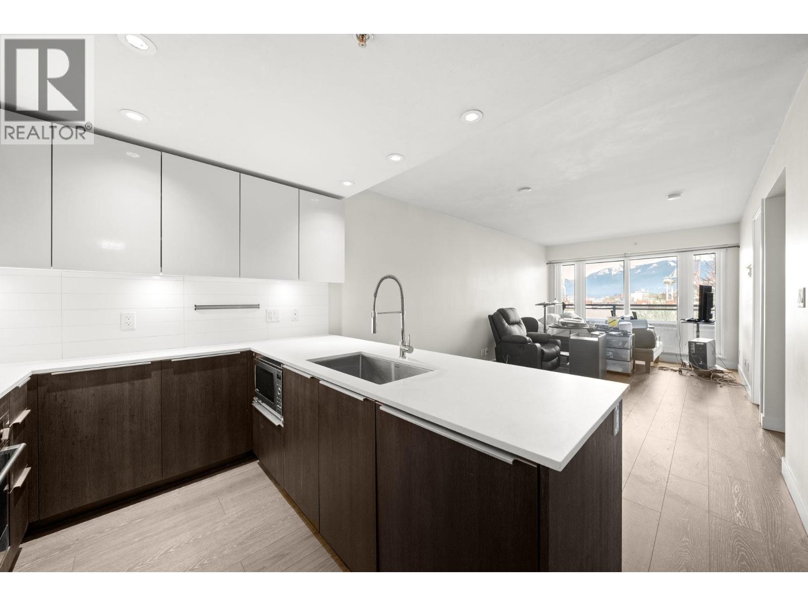 419 1588 E Hastings Street, Vancouver, British Columbia  V5L 0B8 - Photo 2 - R3075669