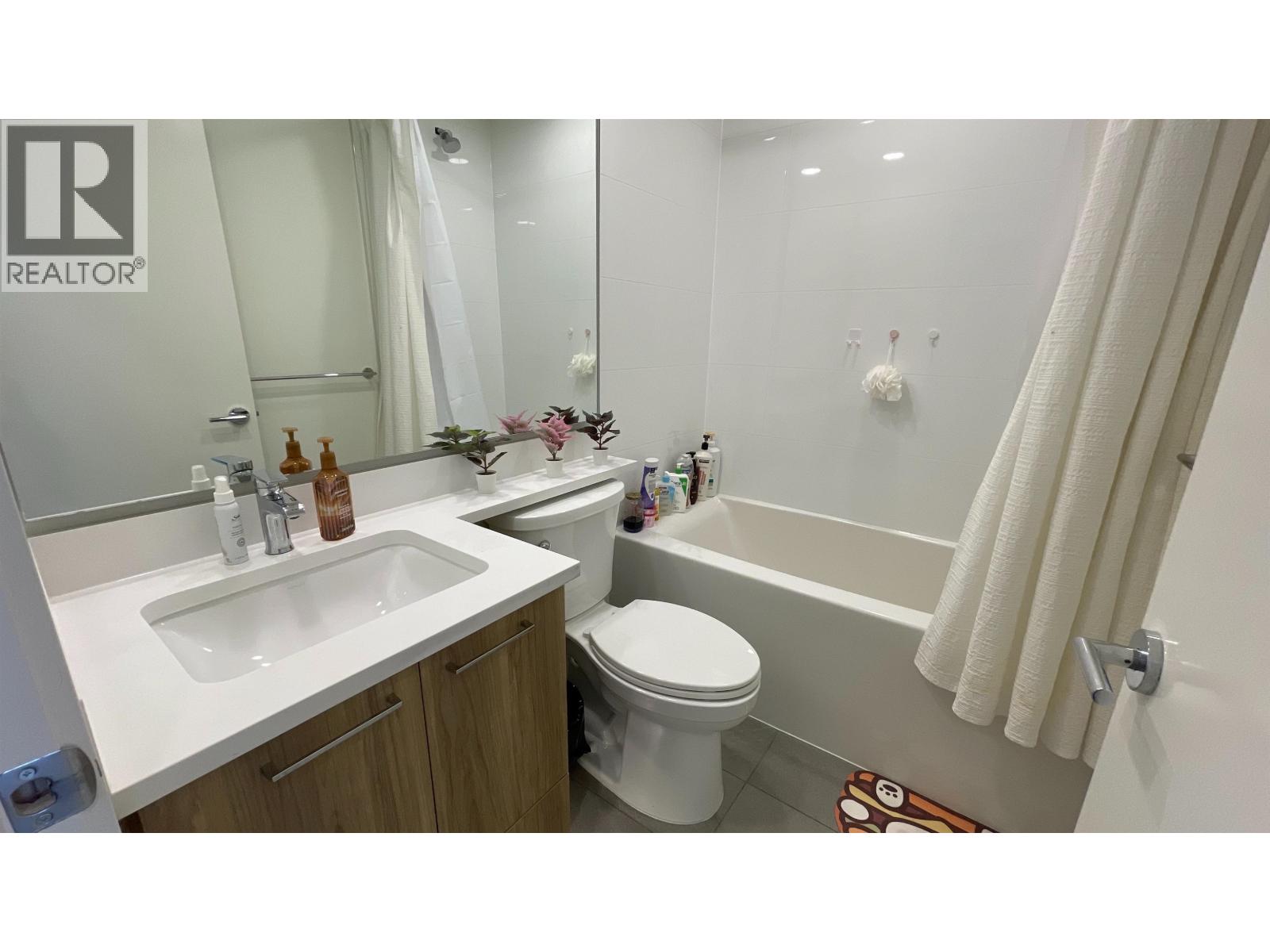 614 7599 15th Street, Burnaby, British Columbia  V3N 0H9 - Photo 7 - R3075670