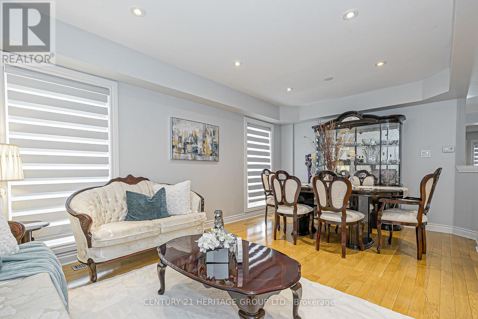 549 Pelletier Court, Newmarket, Ontario  L3X 2N7 - Photo 7 - N12470008