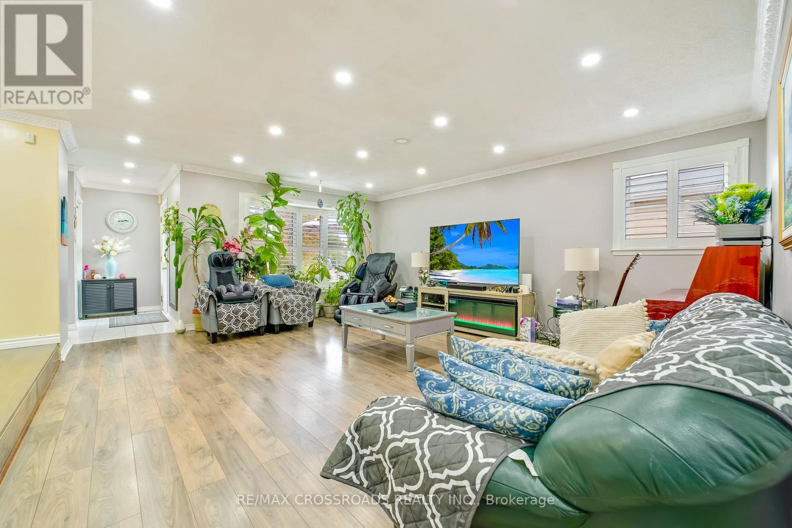 49 Tunmead Square, Toronto, Ontario  M1B 1X1 - Photo 11 - E12476703