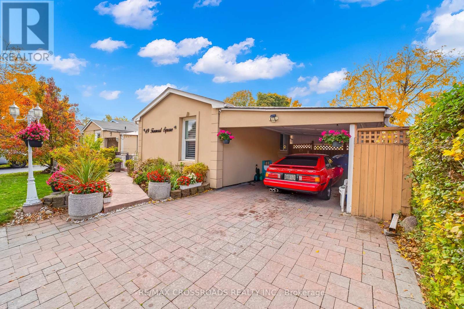 49 Tunmead Square, Toronto, Ontario  M1B 1X1 - Photo 4 - E12476703