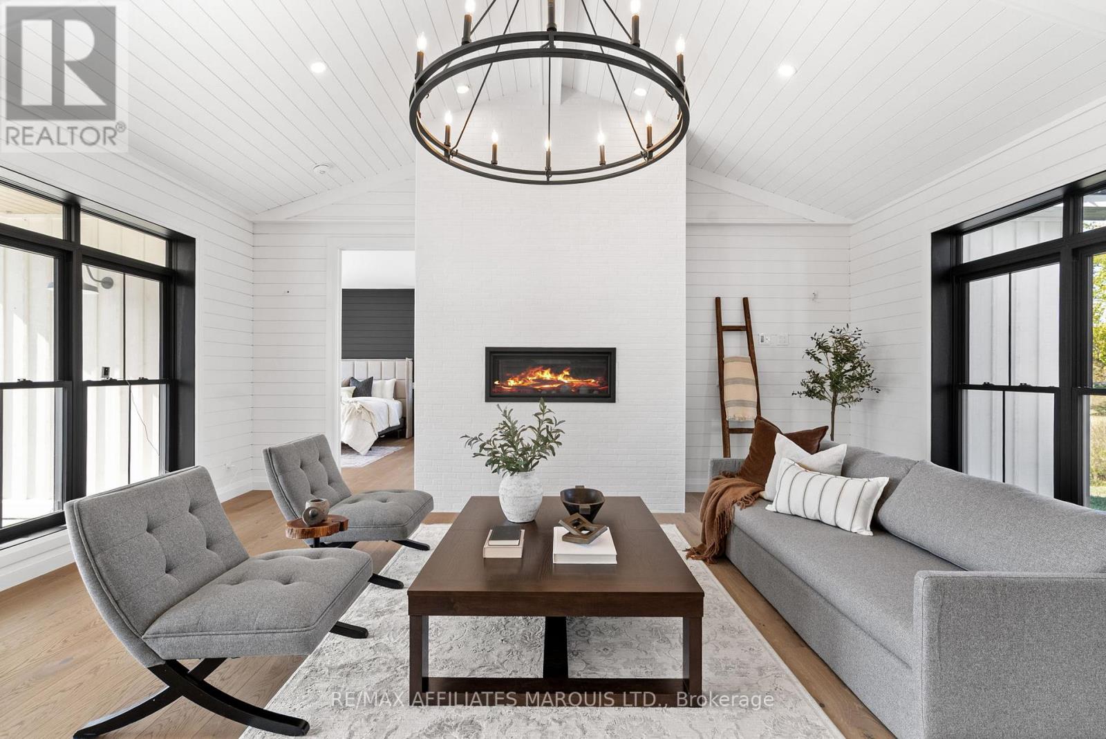 3978 Squire Road, North Glengarry, Ontario  K0C 1B0 - Photo 10 - X12413737