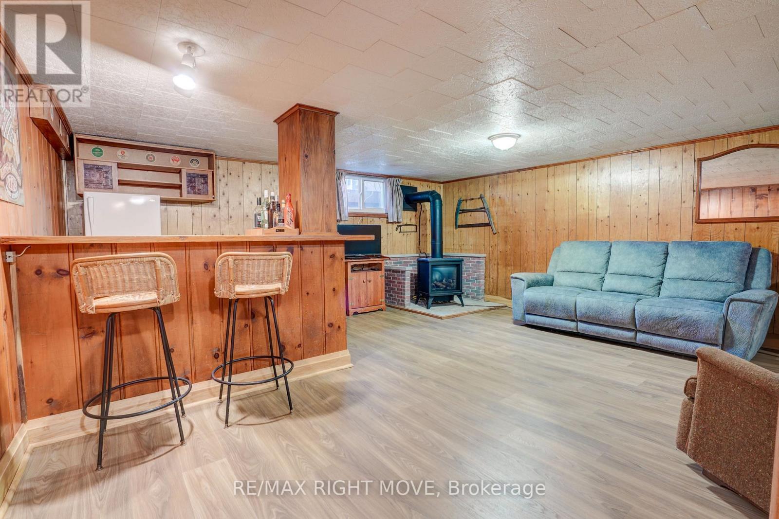 348 Collins Drive, Orillia, Ontario  L3V 1E4 - Photo 19 - S12384110