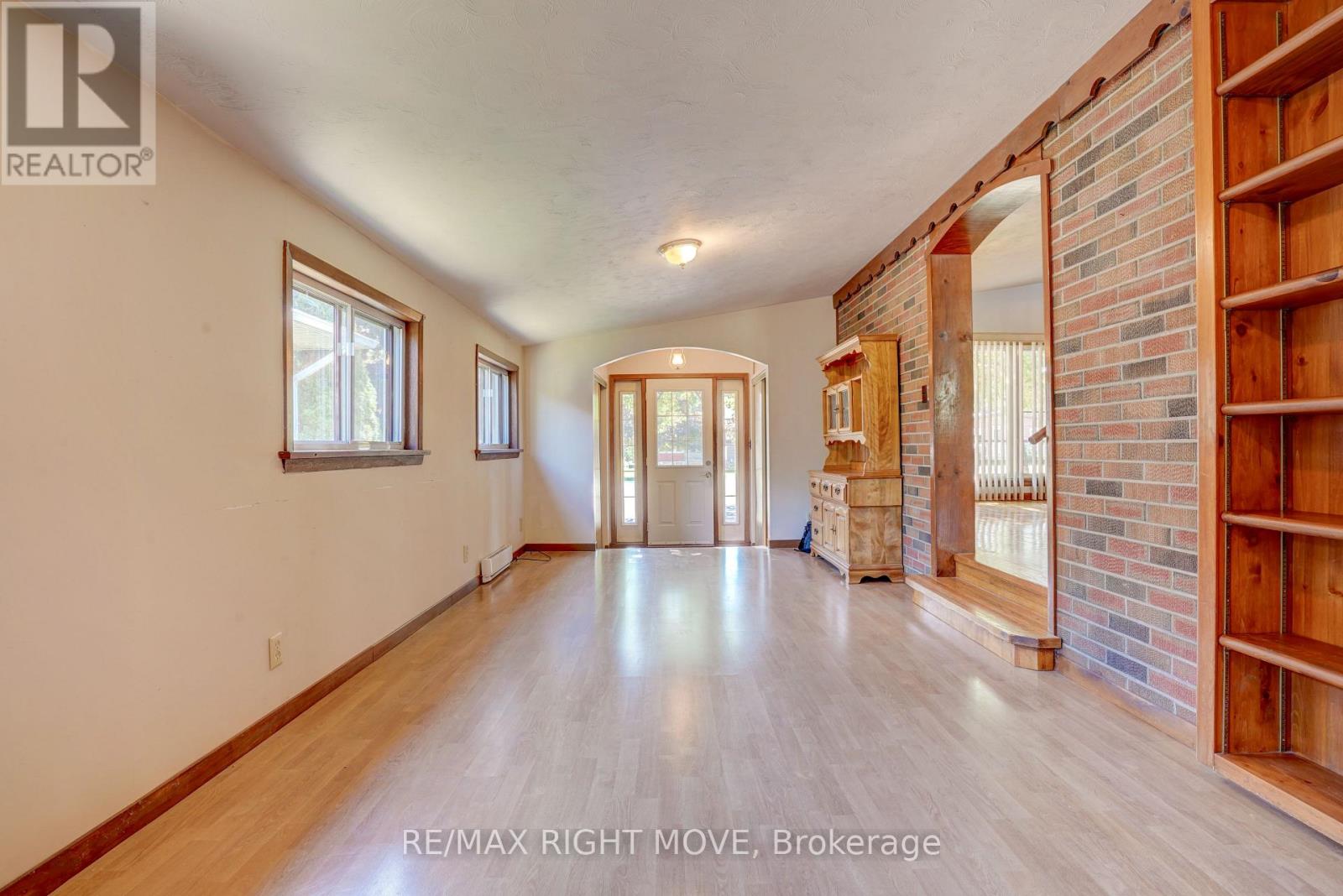 348 Collins Drive, Orillia, Ontario  L3V 1E4 - Photo 17 - S12384110