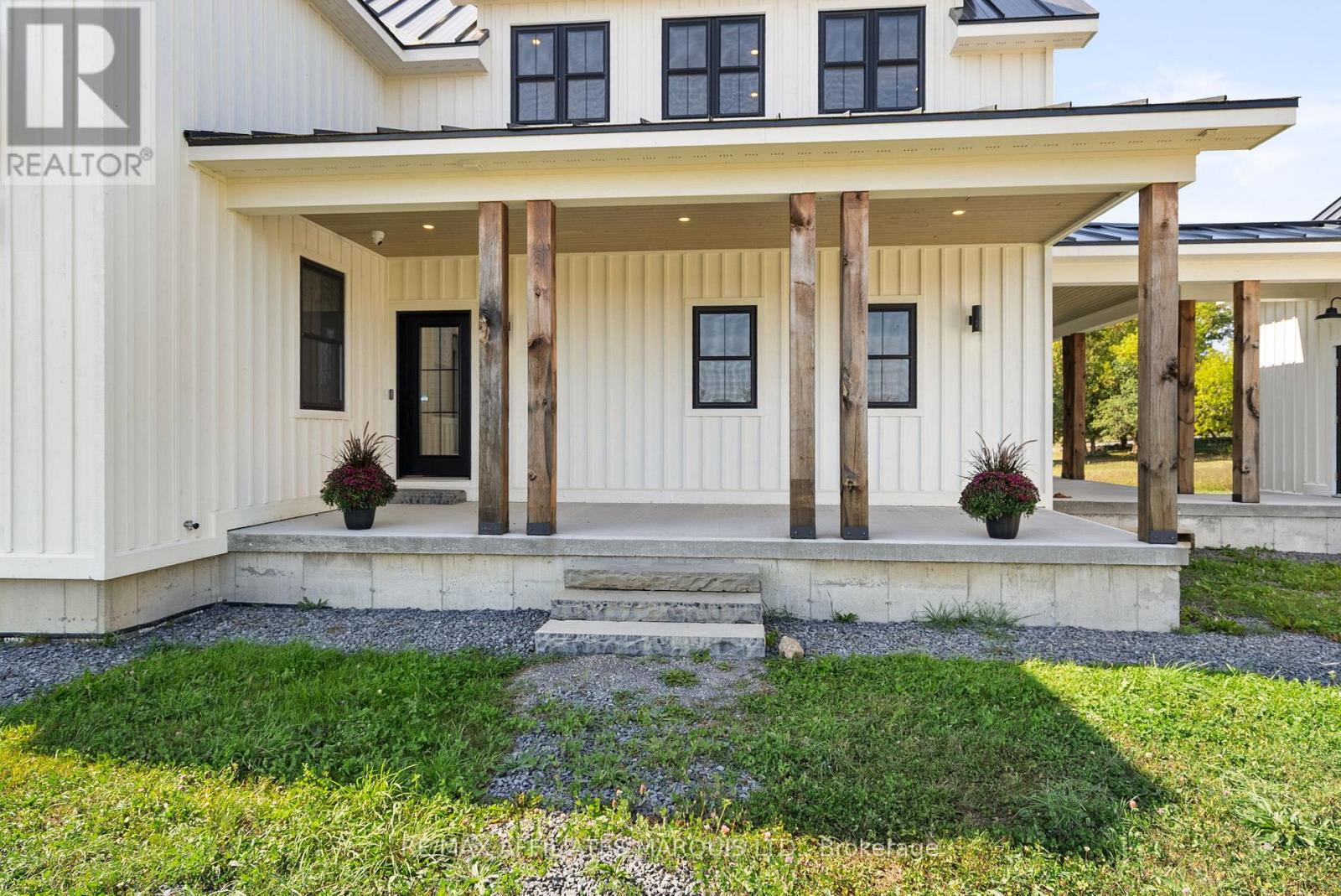 3978 Squire Road, North Glengarry, Ontario  K0C 1B0 - Photo 3 - X12413737