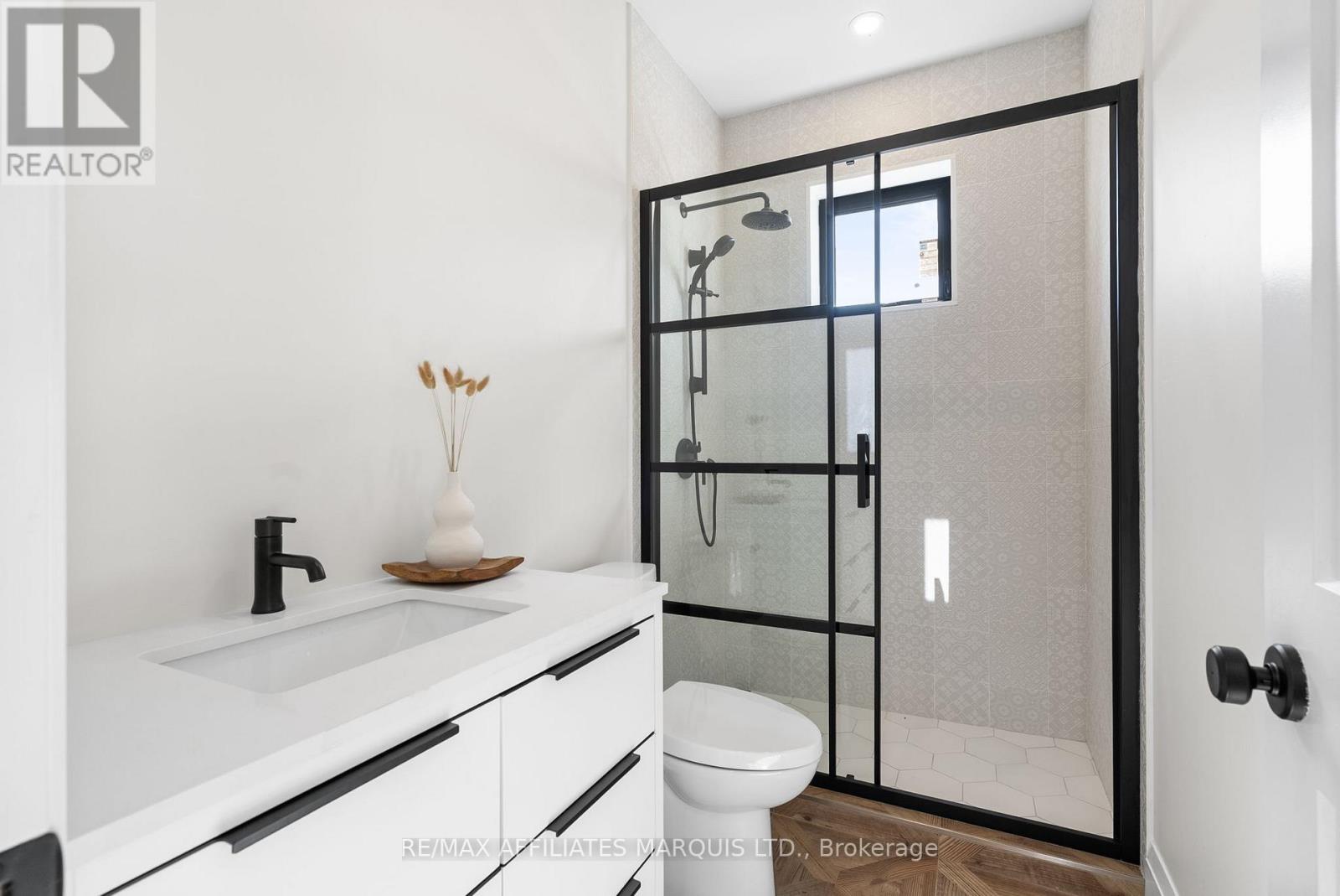 3978 Squire Road, North Glengarry, Ontario  K0C 1B0 - Photo 7 - X12413737