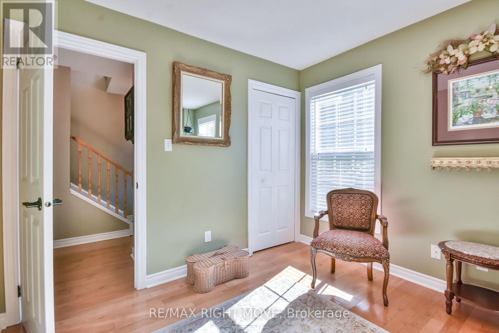 4043 Digby Drive, Severn, Ontario  L3V 0X4 - Photo 13 - S12456315