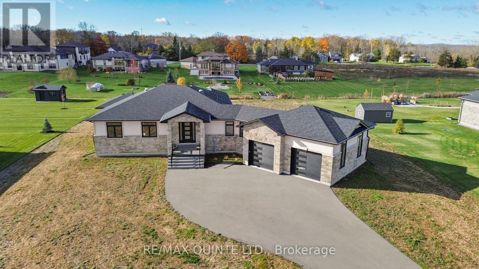 76 Navigation Drive, Prince Edward County, Ontario  K8N 0G1 - Photo 2 - X12660982