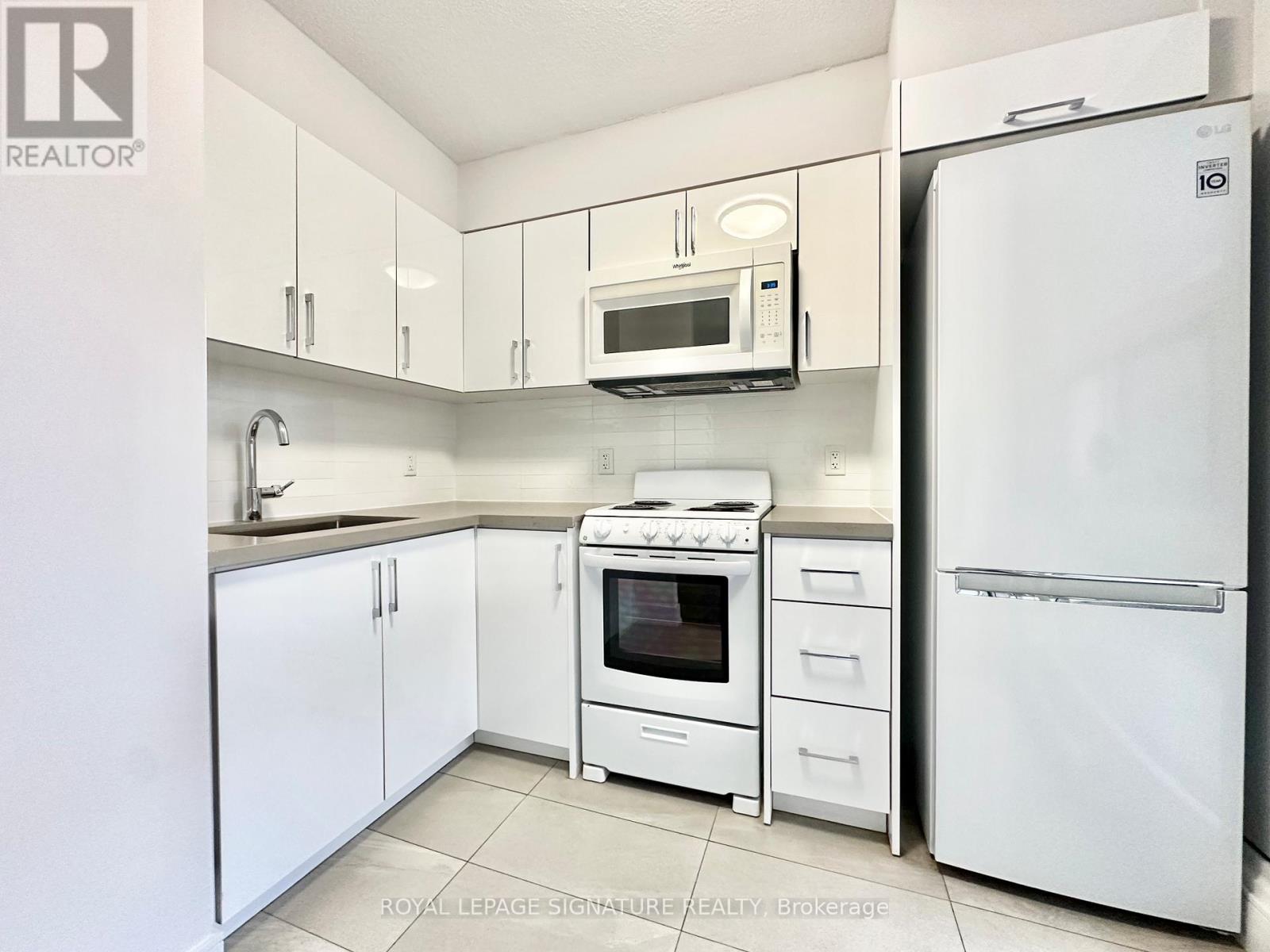 1701 - 33 Isabella Street, Toronto (Church-Yonge Corridor), Ontario  M4Y 2P7 - Photo 11 - C12660940