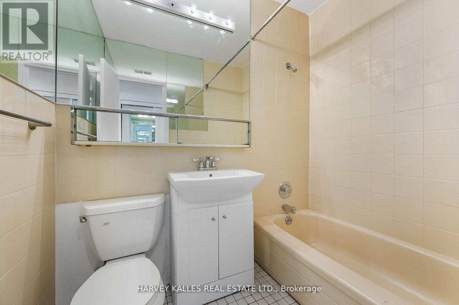 706 - 78 Warren Road, Toronto, Ontario  M4V 2R6 - Photo 18 - C12660956