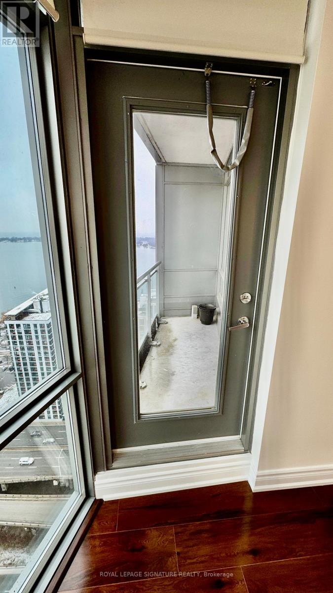 3701 - 5 Mariner Terrace, Toronto, Ontario  M5V 3V6 - Photo 15 - C12660964