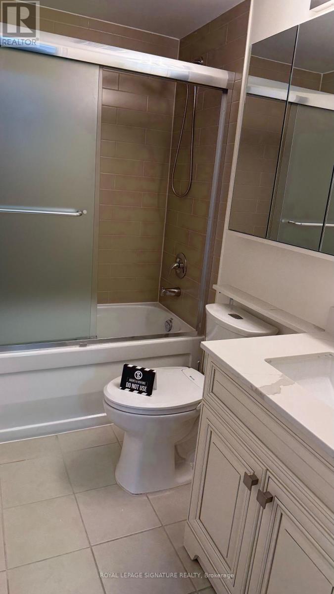 3701 - 5 Mariner Terrace, Toronto, Ontario  M5V 3V6 - Photo 23 - C12660964