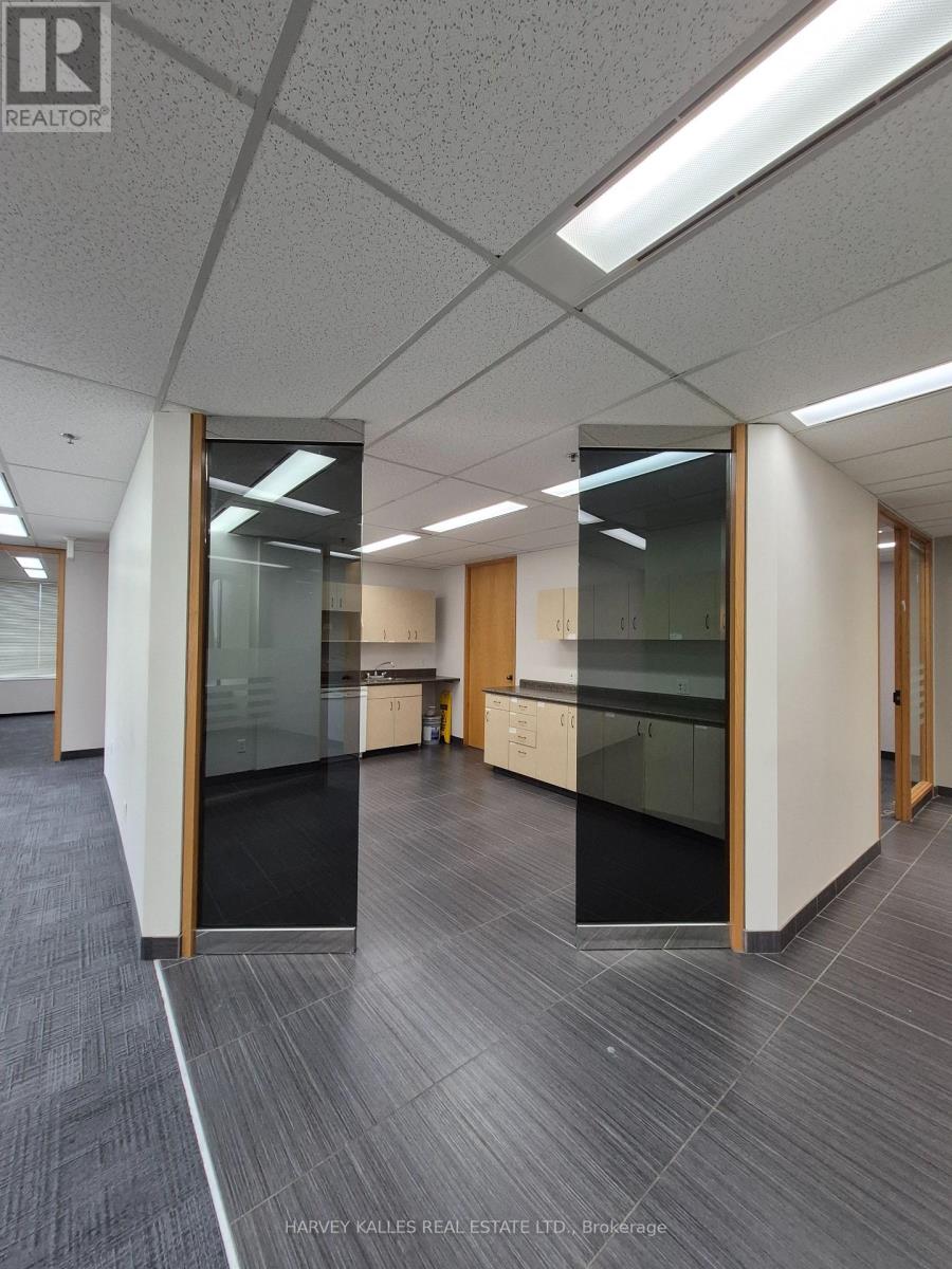 302 - 45 Sheppard Avenue E, Toronto (Willowdale East), Ontario  M2N 5N1 - Photo 8 - C12660986