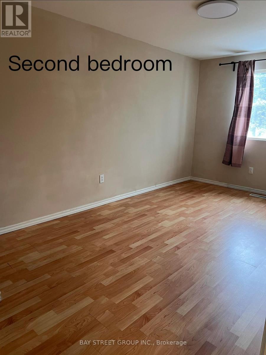 6 Pond Fern Way, Toronto (Don Valley Village), Ontario  M2J 4M8 - Photo 8 - C12660992