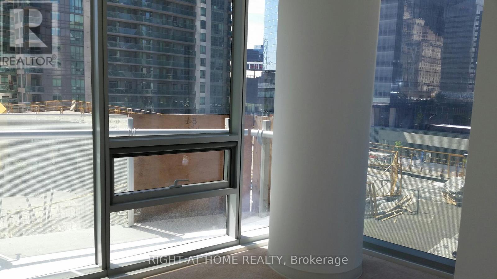 308 - 14 York Street, Toronto, Ontario  M5J 0A9 - Photo 5 - C12661102