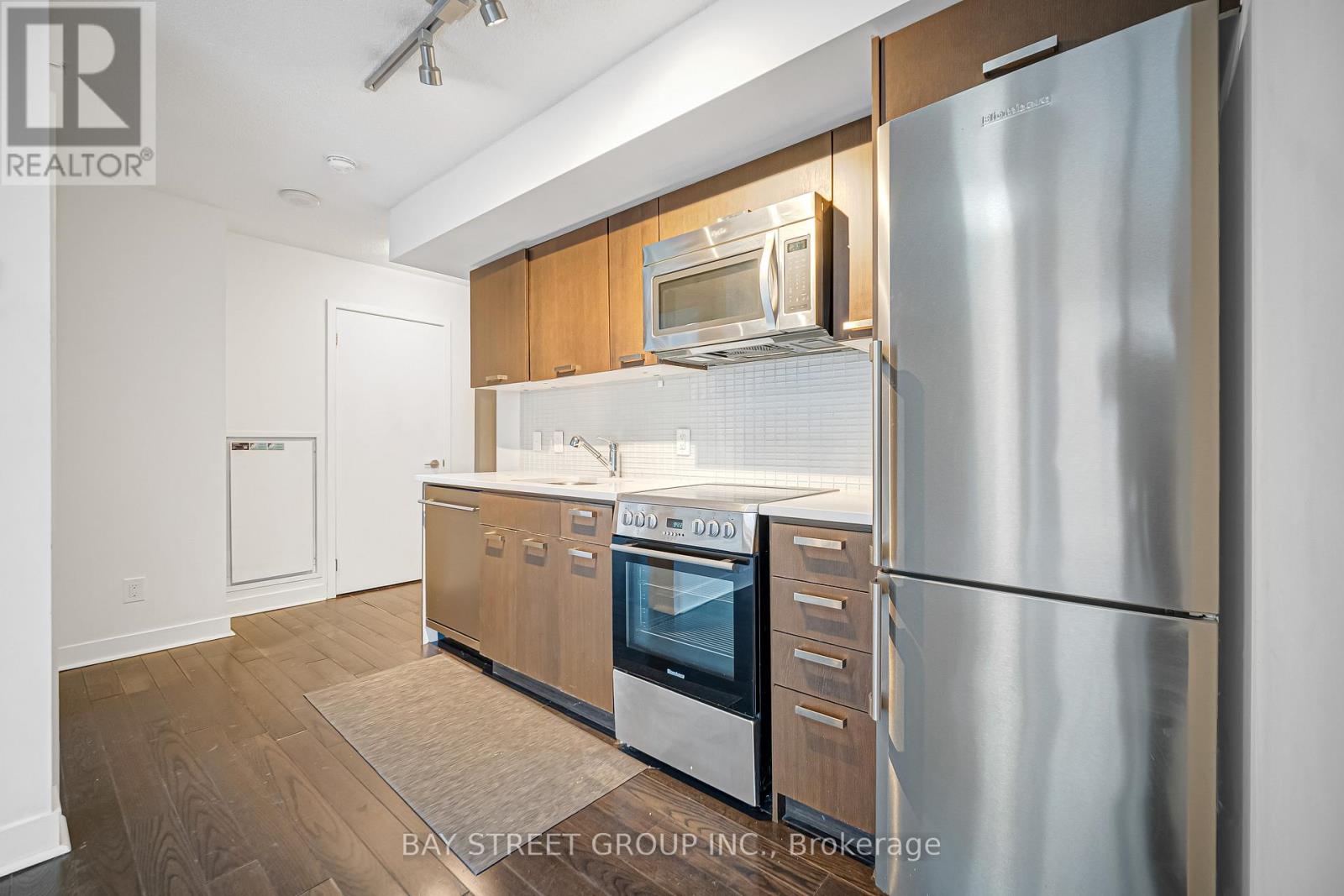 708 - 295 Adelaide Street W, Toronto, Ontario  M5V 0L4 - Photo 20 - C12661138