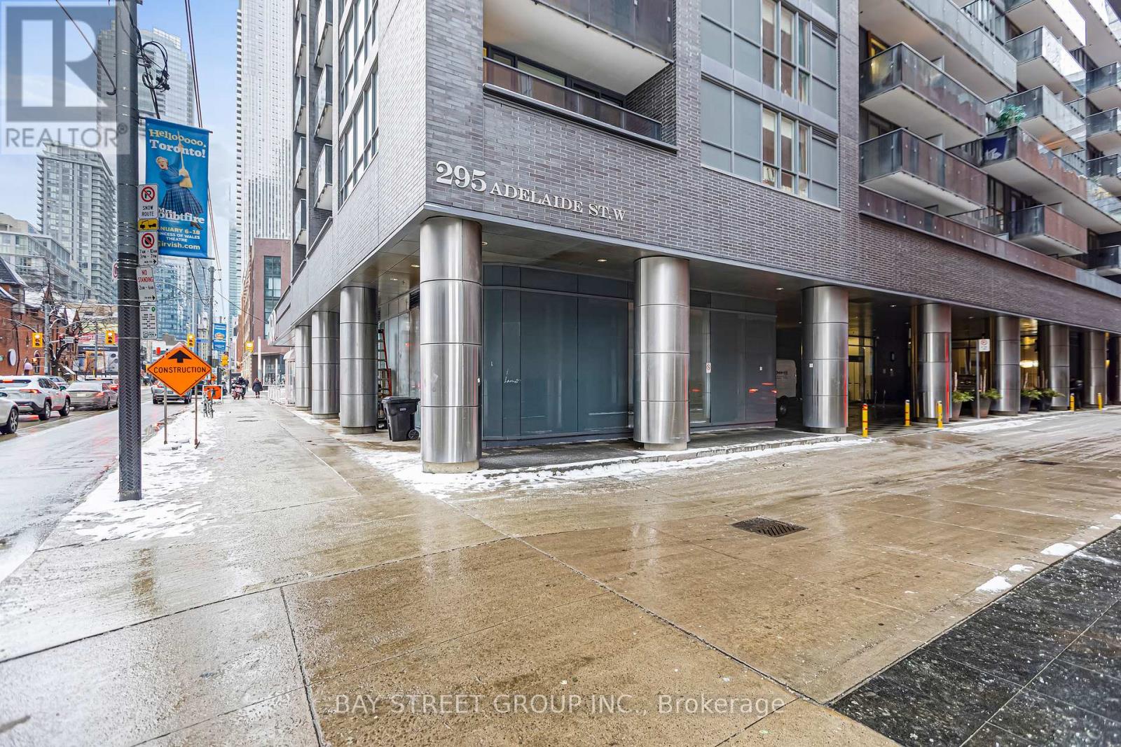 708 - 295 Adelaide Street W, Toronto, Ontario  M5V 0L4 - Photo 5 - C12661138