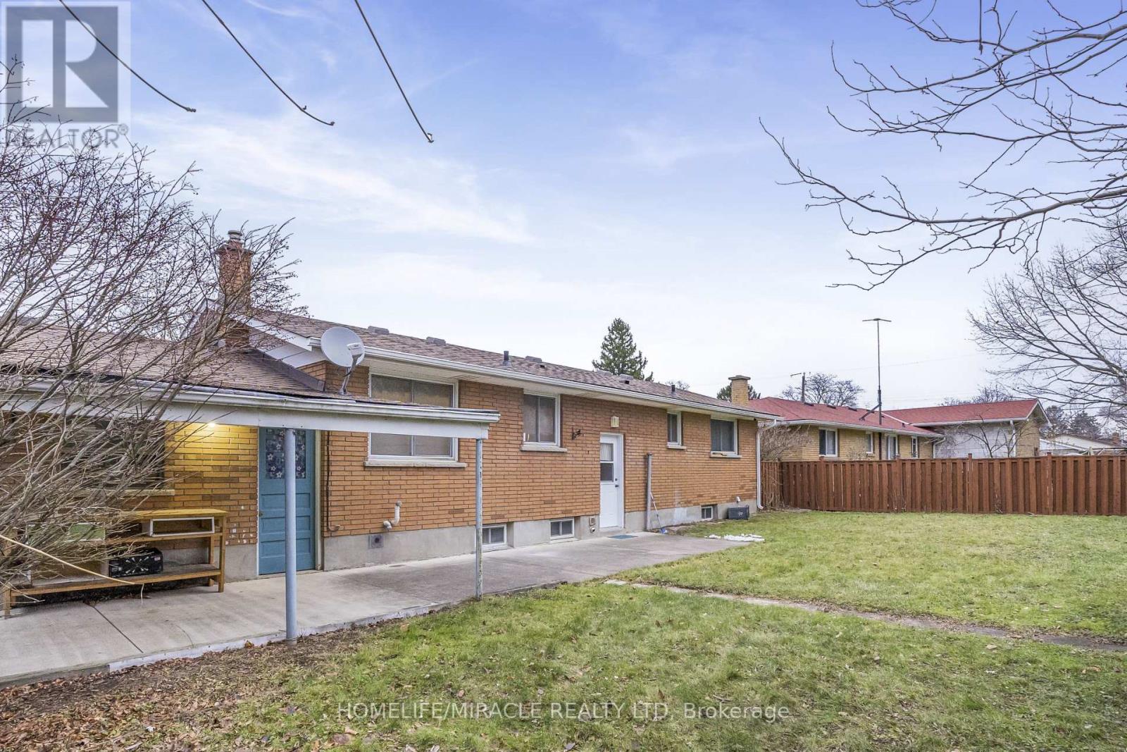 7728 Watson Street, Niagara Falls, Ontario  L2H 1E5 - Photo 24 - X12658420