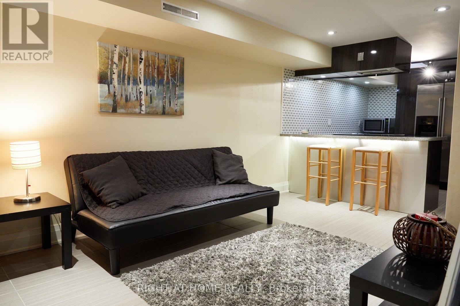 Rear - 1547 Kingston Road, Toronto, Ontario  M1N 1R9 - Photo 1 - E12660942