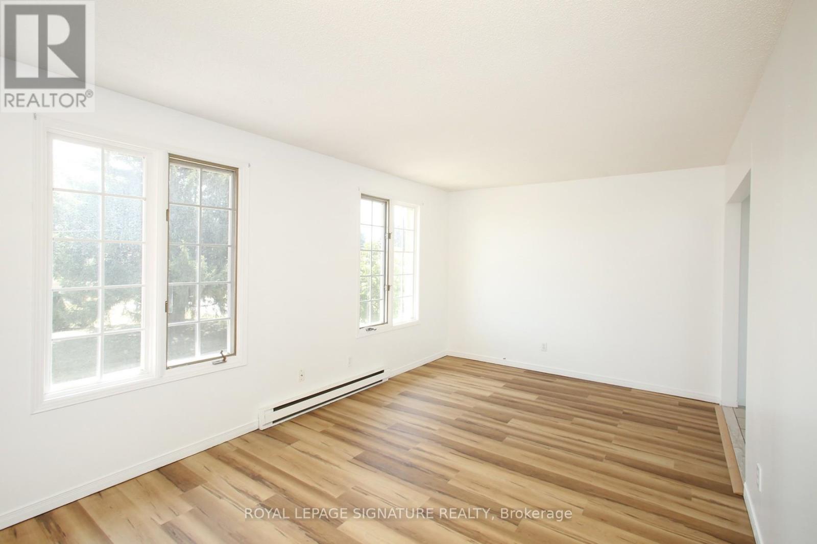 #4 - 42 Tecumseh Avenue, Oshawa (Centennial), Ontario  L1G 3N4 - Photo 3 - E12661006