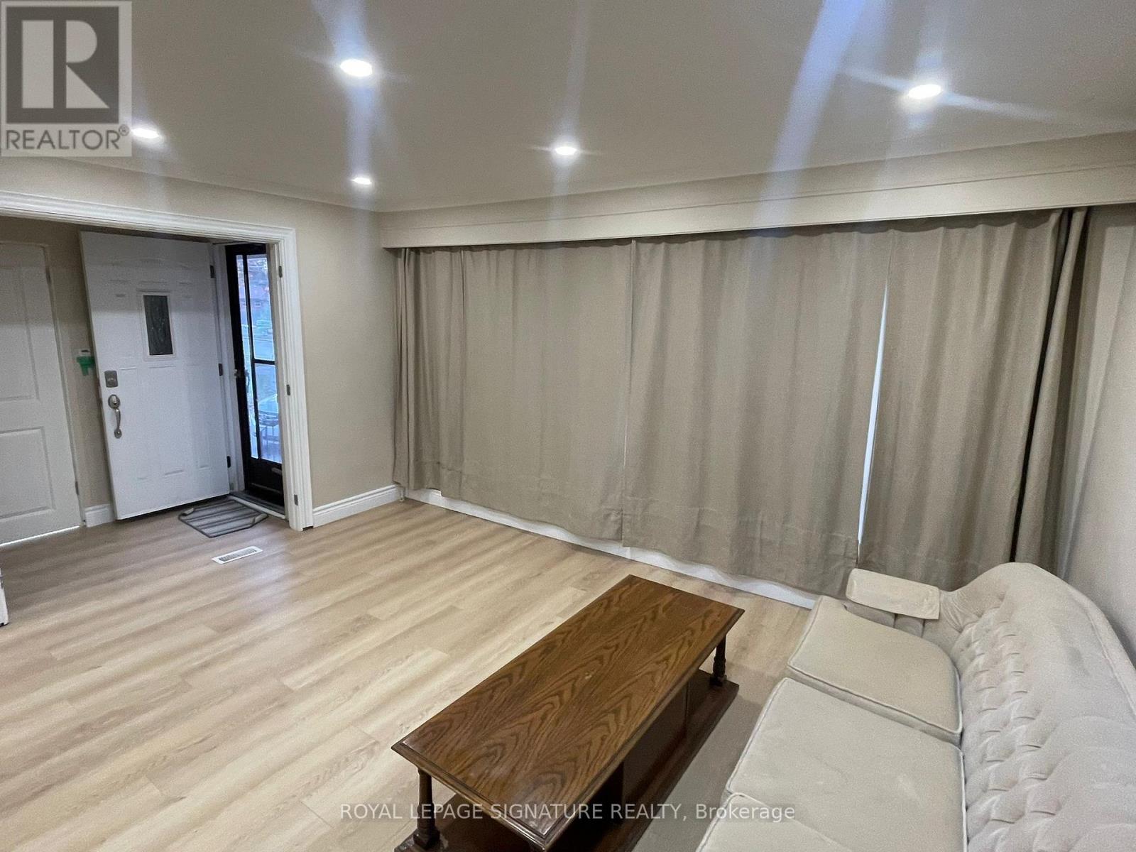 Main - 67 Hart Avenue, Toronto, Ontario  M1K 3H3 - Photo 4 - E12661078