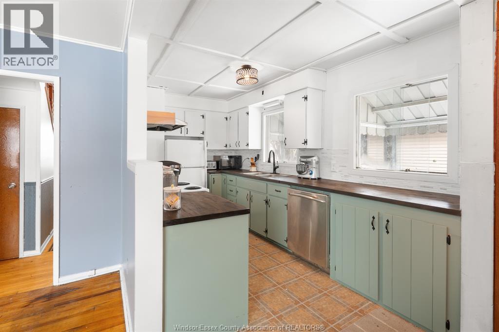 1883 Larkin Rd, Windsor, Ontario  N8W 4G7 - Photo 11 - 26000114