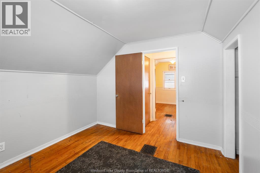 1883 Larkin Rd, Windsor, Ontario  N8W 4G7 - Photo 18 - 26000114