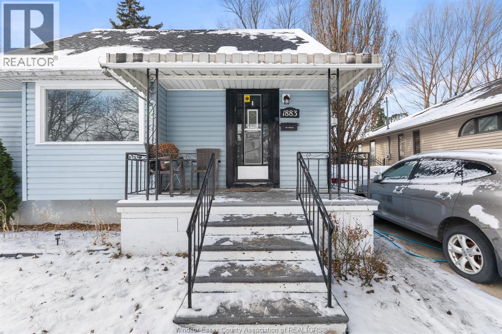 1883 Larkin Rd, Windsor, Ontario  N8W 4G7 - Photo 2 - 26000114