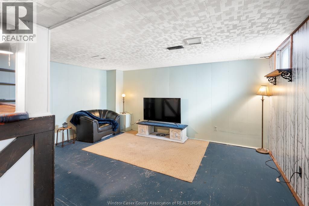 1883 Larkin Rd, Windsor, Ontario  N8W 4G7 - Photo 21 - 26000114