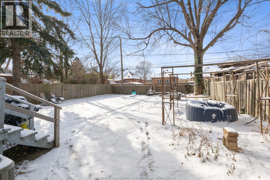 1883 Larkin Rd, Windsor, Ontario  N8W 4G7 - Photo 24 - 26000114