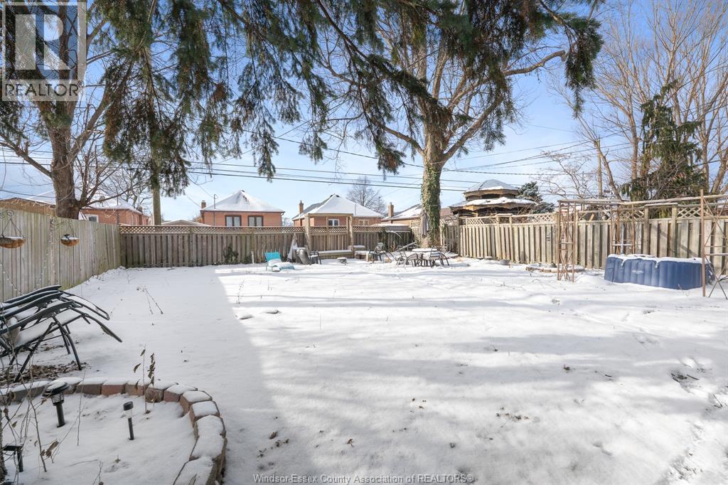 1883 Larkin Rd, Windsor, Ontario  N8W 4G7 - Photo 25 - 26000114