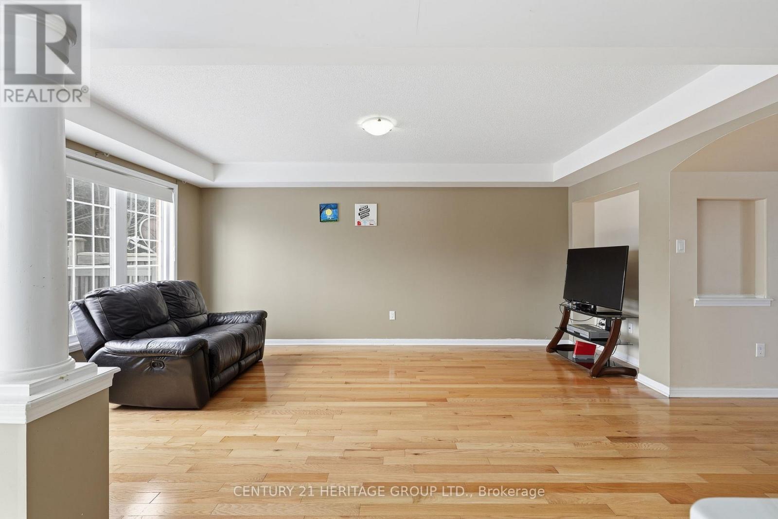 40 Cliff Gunn Road, Newmarket, Ontario  L3X 3J8 - Photo 10 - N12660978