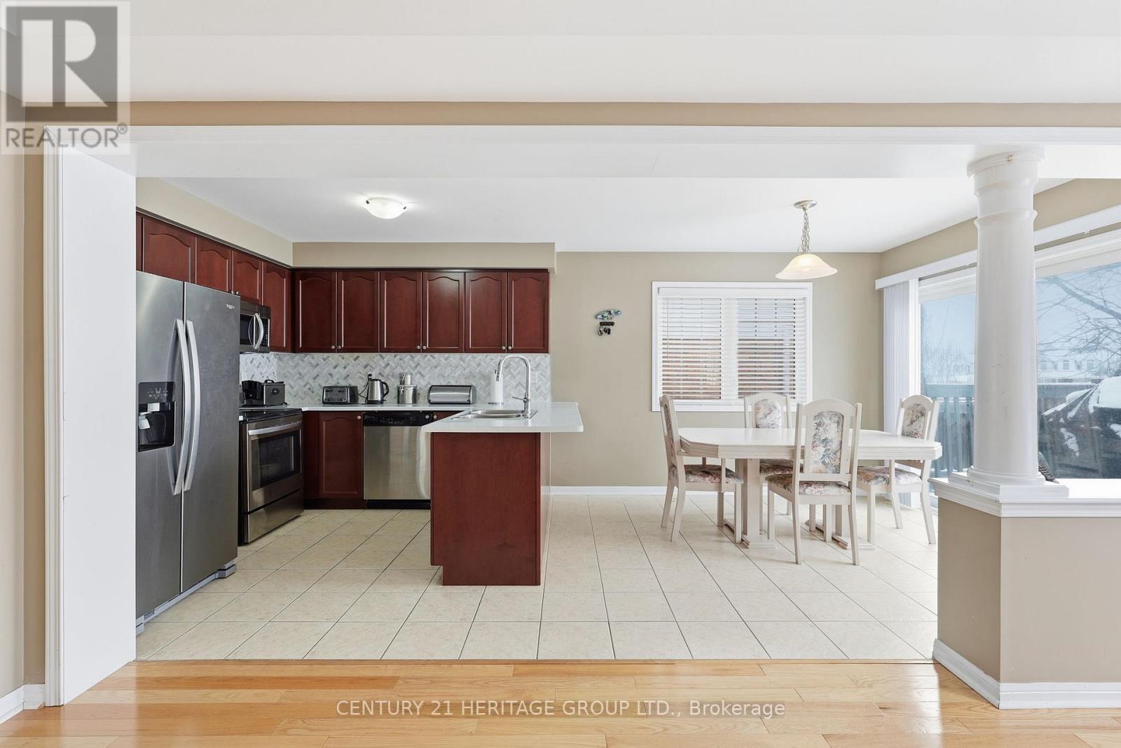 40 Cliff Gunn Road, Newmarket, Ontario  L3X 3J8 - Photo 7 - N12660978