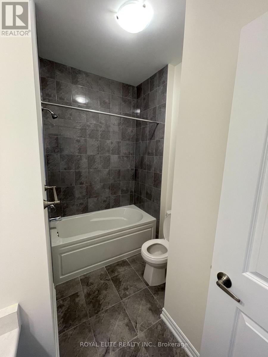 22 La Tache Crescent, Markham, Ontario  L6C 0Z5 - Photo 13 - N12661054