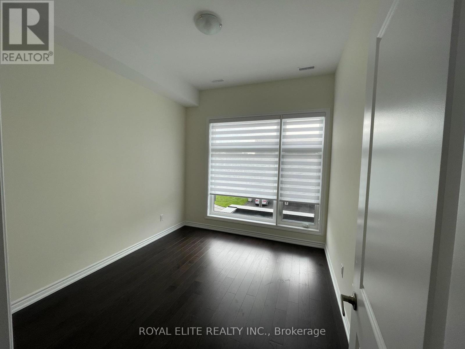 22 La Tache Crescent, Markham, Ontario  L6C 0Z5 - Photo 5 - N12661054